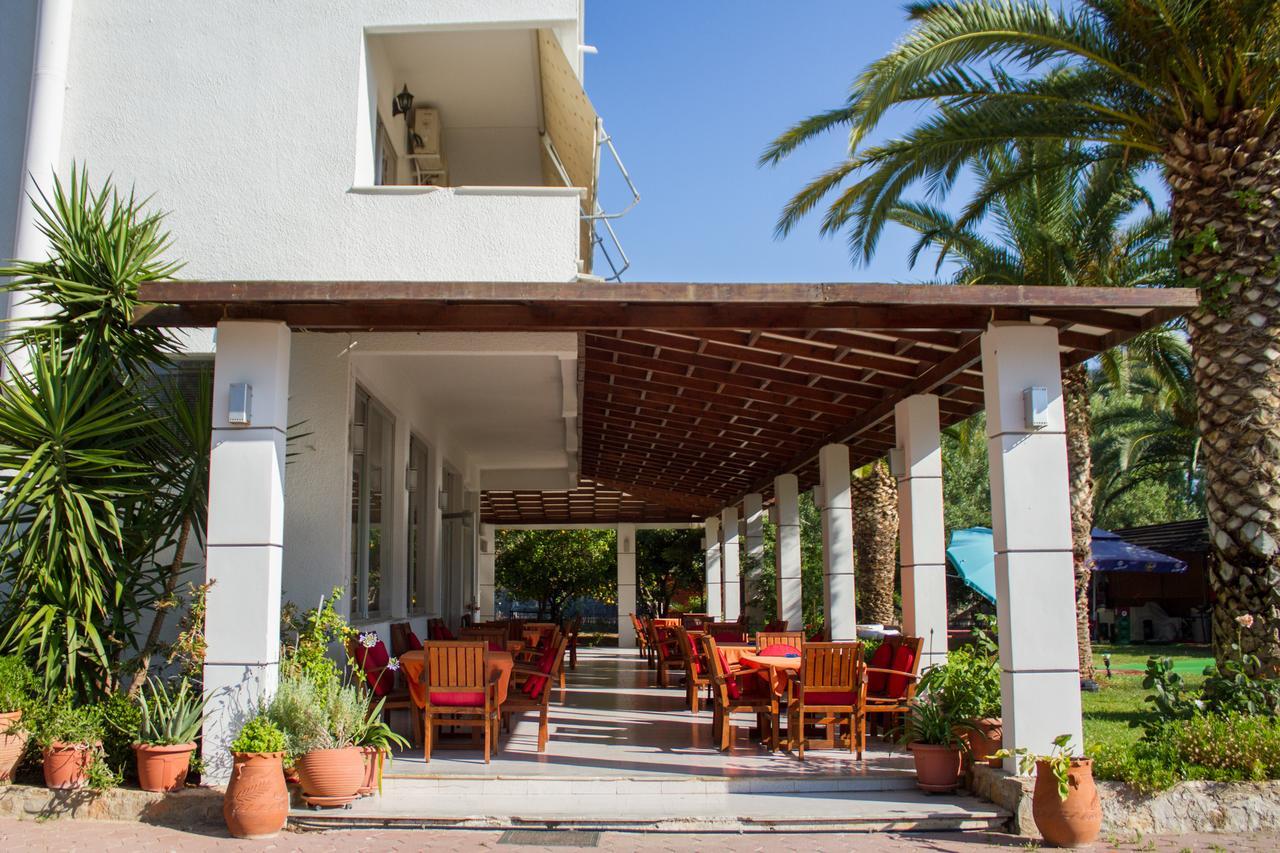 Hotel Hellas Epidaurus Buitenkant foto