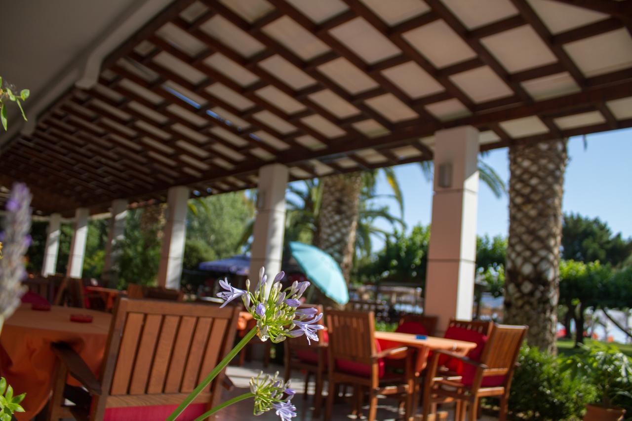 Hotel Hellas Epidaurus Buitenkant foto
