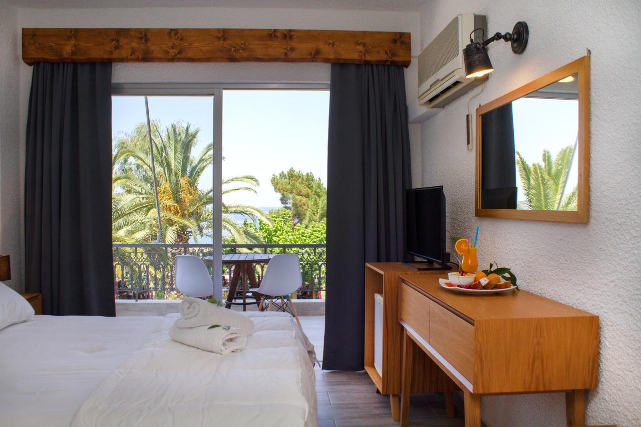 Hotel Hellas Epidaurus Buitenkant foto